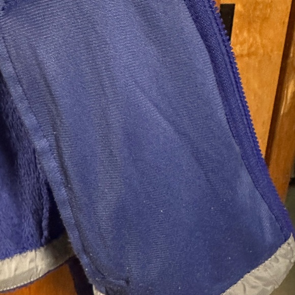 North Face Osito jacket Women’s size medium - Picture 5 of 7